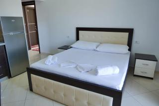 Vila Ervin Double Room - Ksamil - 8