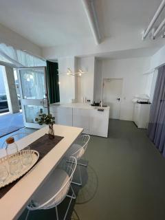 Main Station Design Loft Style Apartment - 3