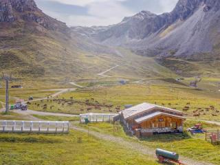 Apartment Les Tommeuses - Val Claret-19 by Interhome - Tignes - 9