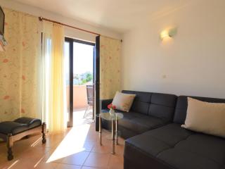 Apartment Viktor-2 by Interhome - 8