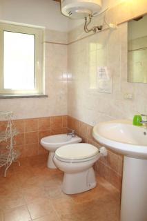 Holiday Home Chalet del Lago by Interhome - Bolsena - 2