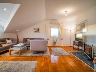 Apartment Marina-3 by Interhome - 0