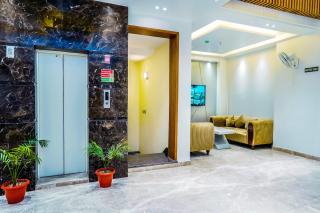 Hotel Aura Grand By Levelup Hotels - 0