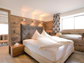 Apartment Chesa Piz Mezdi - St- Moritz by Interhome - St. Moritz - 0