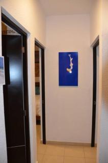 Beautiful condo with pool - 8