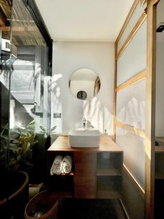 H20 Hotel Container - 2