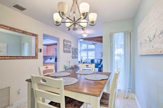Jensen Beach Home with Pool Access Less Than 1 Mi to Beach! - Jensen Beach - 1