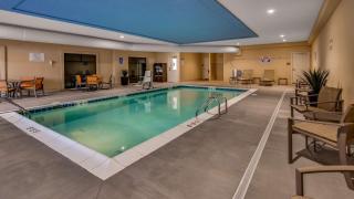 Best Western Plus Elizabethtown Inn & Suites - Elizabethtown - 7