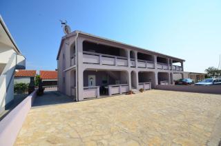 Apartments with parking spaces Vir - Kozjak, Vir - 18556 - Vir - 5