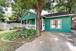 The Green Cow - Austin - 3