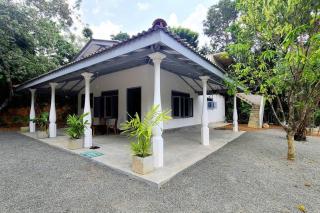 Grayish Villa - Galle - 9