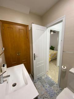 Precioso apartamento en el centro de Conil para familias, parejas y grupos - Conil de la Frontera - 2