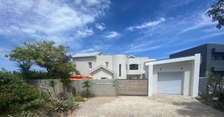 Lasalle holiday home (Sun, Beach, Views, Fun for everyone!) - Plettenberg Bay - 4