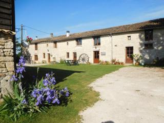 Chatenet self catering stone House for 2 South West France - 1
