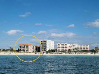 NEWLY Reno Beach Condo The beach is your backyard - 9