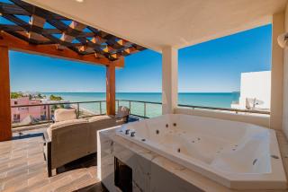 87976 BEACHFRONT 3BR Penthouse, Private Jacuzzi, Private Rooftop, Gym, Kids'Club - San Benito - 9