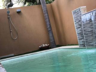 LUXURIOUS 3 BEDROOM HOUSE IN GOLD COAST - 8