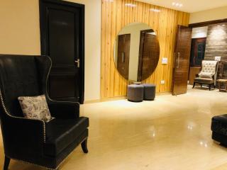 Service Apartments Rajouri Garden - 1
