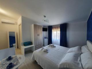 Blue Velvet Rooms - 6