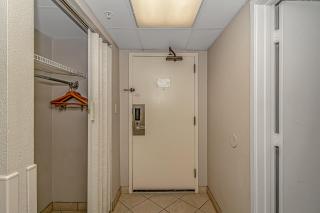 Oceanview 1 Bedroom Suite! Landmark Resort 348! Perfect for 6 guests! - Myrtle Beach - 7