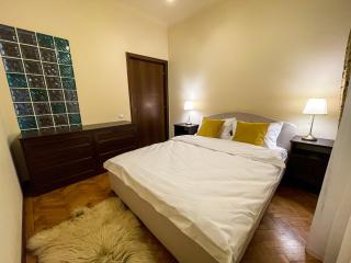 Central apartment w/ fire place - ground floor - Bucarest - 1