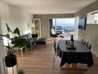 Modern Apartment With City & Oceanside View - Tórshavn - 7
