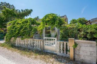 Apartments by the sea Vir - Kozjak, Vir - 19094 - 9