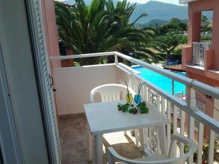 Grapevines Hotel - 4