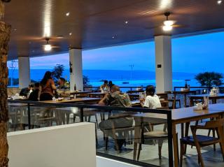 Kambaniru Beach Hotel and Resort - Waingapu - 4