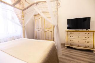 Chambre a Baldaquin Maison de L'Église Du couvent - Narbonne - 5