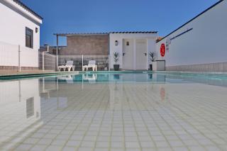 Chalet moderno con pisicina - 5