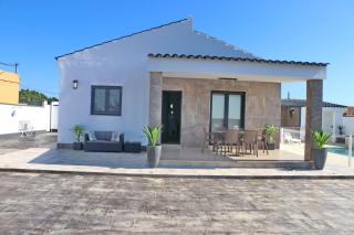 Chalet moderno con pisicina - 1