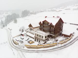 SVOI Hotel - Palyanytsya - 3