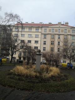 Economy flat 18 minutes from Vaclavske namesti - Praga - 0