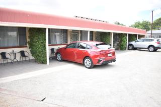 Peterborough Motel - 6