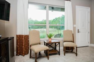 Century Oak House - Spring Branch - 5