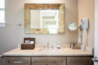 Century Oak House - Spring Branch - 1