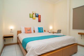 Sans Hotel FiFFa Malang - Malang - 8