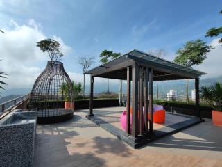 Friends & Family Apartment at Midhill Genting 8pax Free WiFi - Resorts World Genting - 1