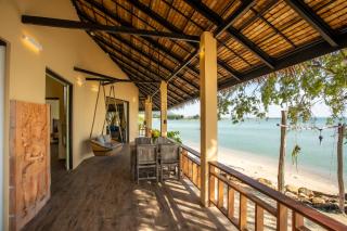 Absolute Beachfront Villas - Baan Tai - 1