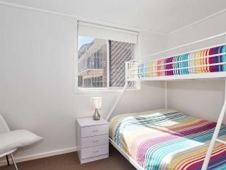 Shoreline, 4,7 Victoria Parade - Views over Fly Point and close to Nelson Bay Marina - Nelson Bay - 4