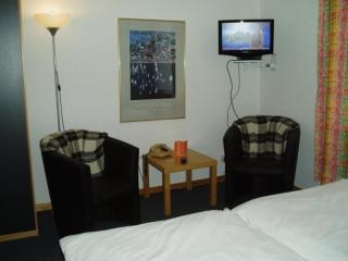 Hotel Friedrichs - Neumünster - 4
