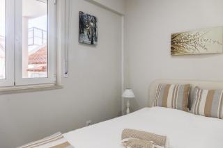 2 Bedroom house and Garden Lounge - 3
