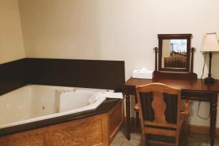 Coratel Inn & Suites by Jasper McCook - 2