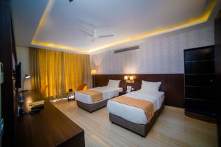 Fortune Plaza Hotel - 8