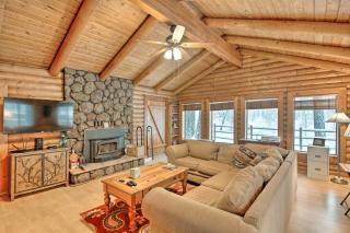 11 Mi to Rainbow Lake Family Home with Large Yard - Indian Pine - 4