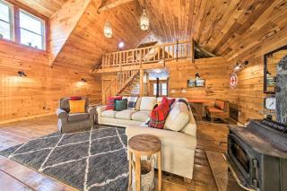 Rangeley Retreat Cabin-Style Home Lake Access - Rangeley - 0