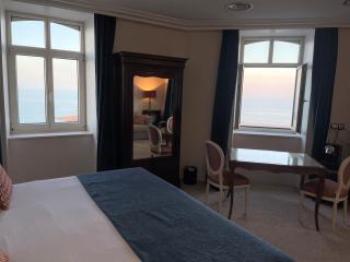 Hôtel France et Chateaubriand - 1