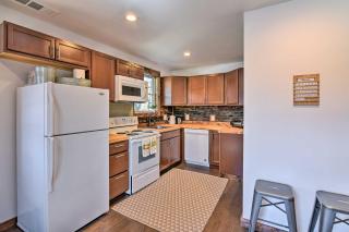 Pet-Friendly Fair Play Getaway with Boat Dock! - 1