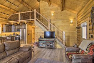 Stunning Mountain Views Livingston Cabin with Deck! - Livingston - 5